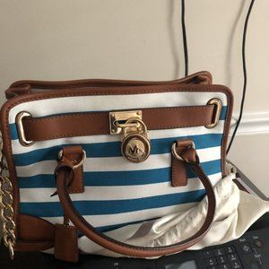 MICHAEL KORS HAMILTON BLU AND WHITE STRIPE CANVAS